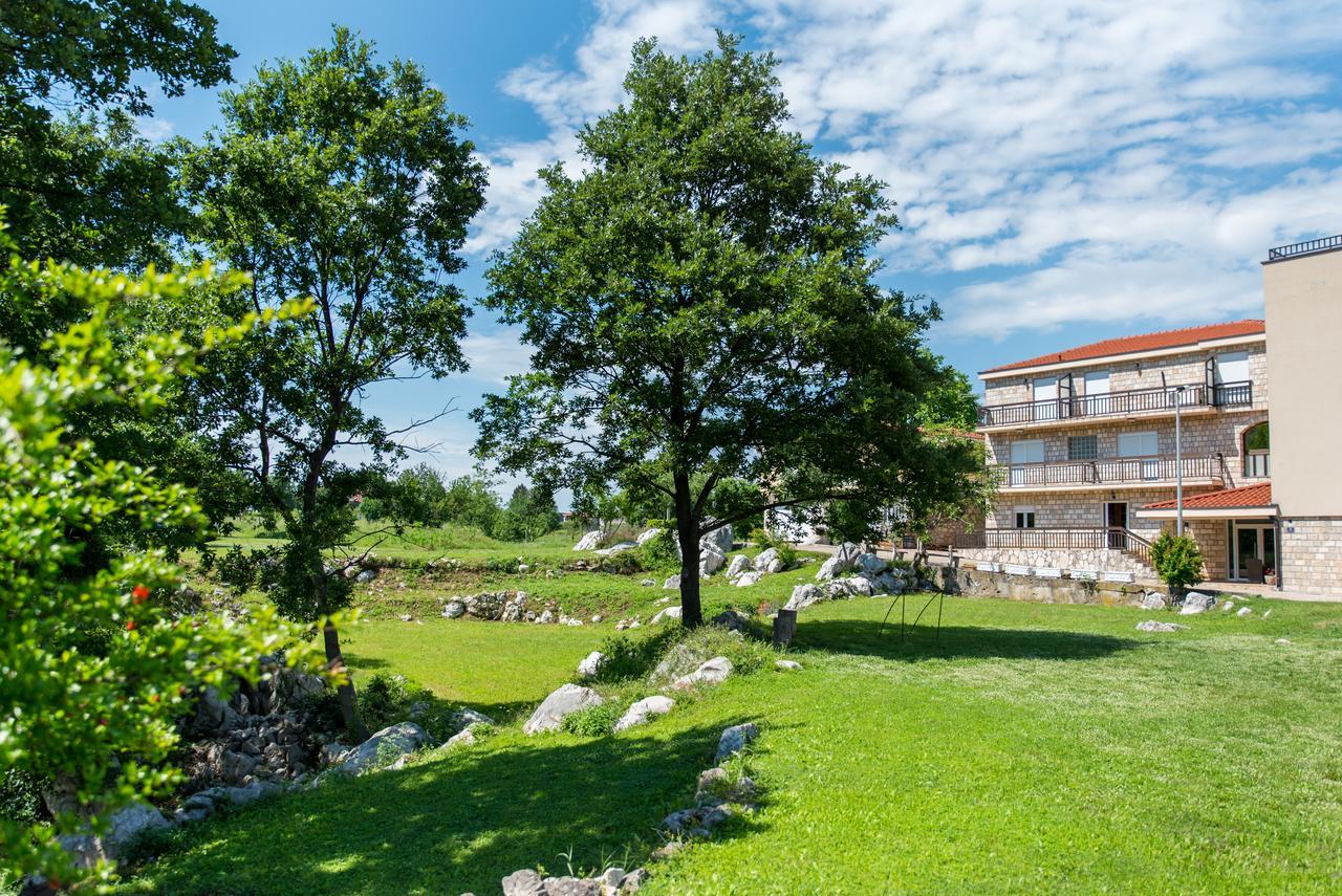 B&B Villa Ellena Medugorje Bagian luar foto