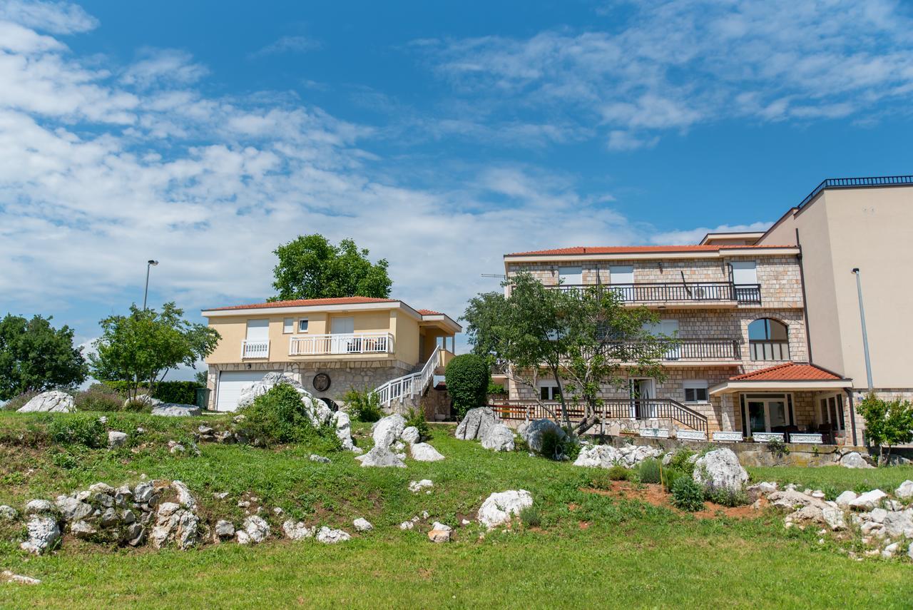 B&B Villa Ellena Medugorje Bagian luar foto